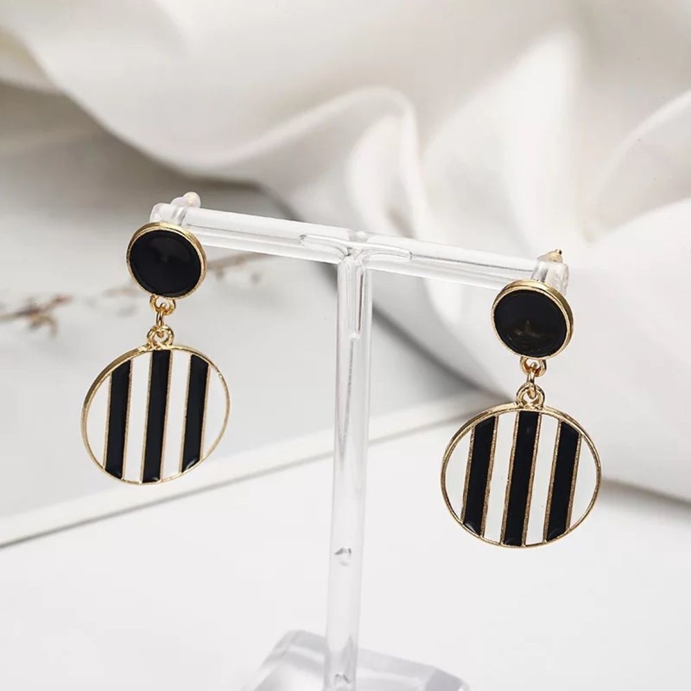 Striped Black & White Round Drop Fashion Earrings
